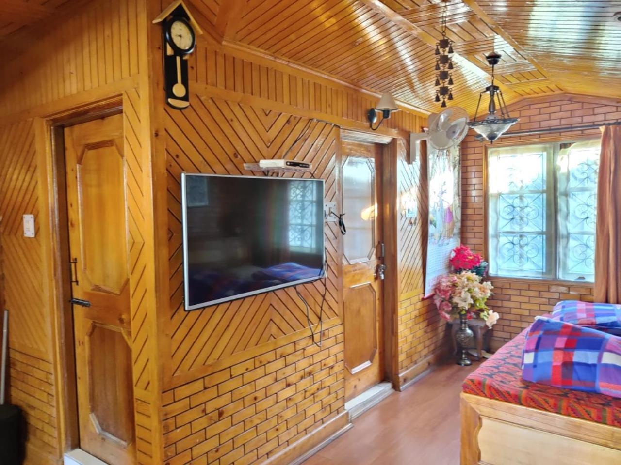 Mehdudia Guest House Shimla Buitenkant foto